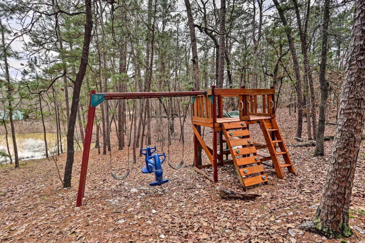 Broken Bow Log Cabin With Fire Pit, Pond, And Deck! 외부 사진