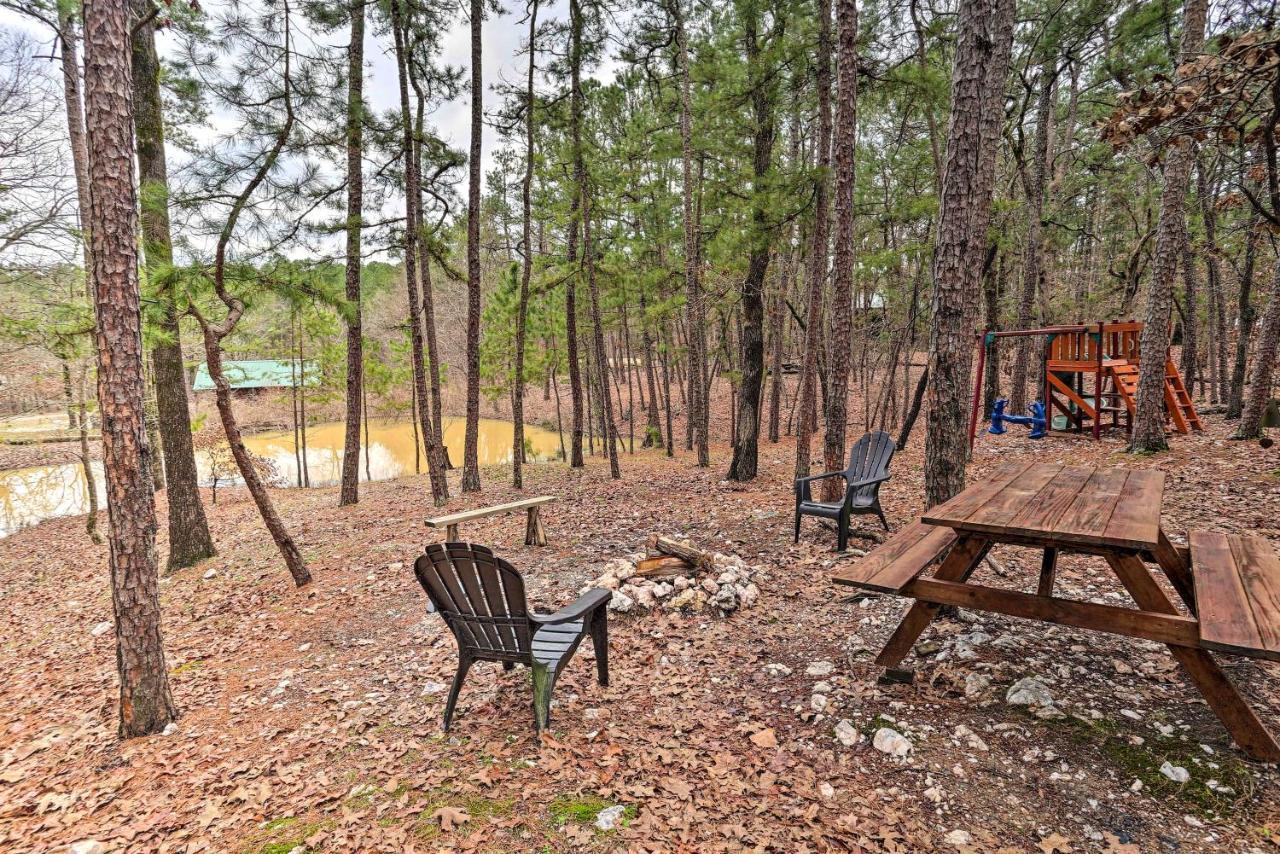 Broken Bow Log Cabin With Fire Pit, Pond, And Deck! 외부 사진