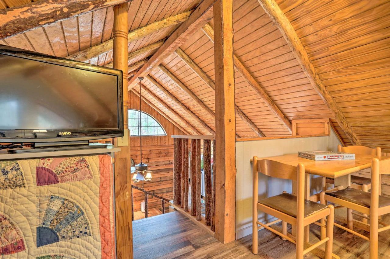 Broken Bow Log Cabin With Fire Pit, Pond, And Deck! 외부 사진